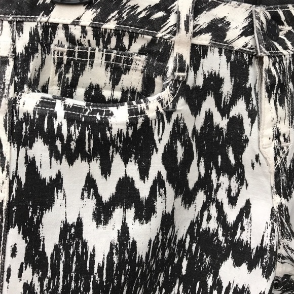 Bleu Lab reversible coated black jean shorts - Picture 13 of 16